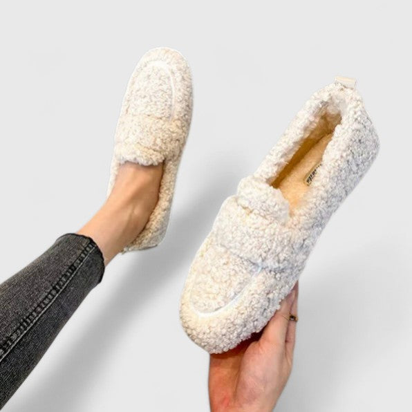 Solenne | Zapatillas cálidas con diseño elegante